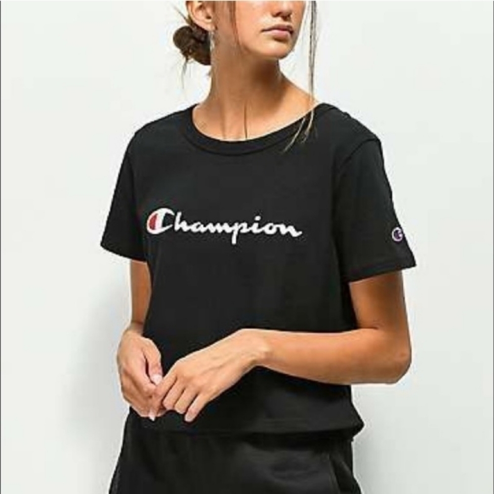 CHAMPION Cropped T-Shirt Black Spellout Logo Women's Small S Casual Cute EUC